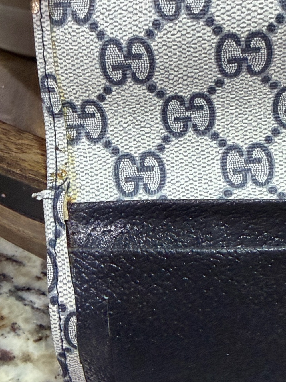 Vintage Gucci Canvas Monogram Wallet, makeup bag & Pouches - Picture 4 of 16